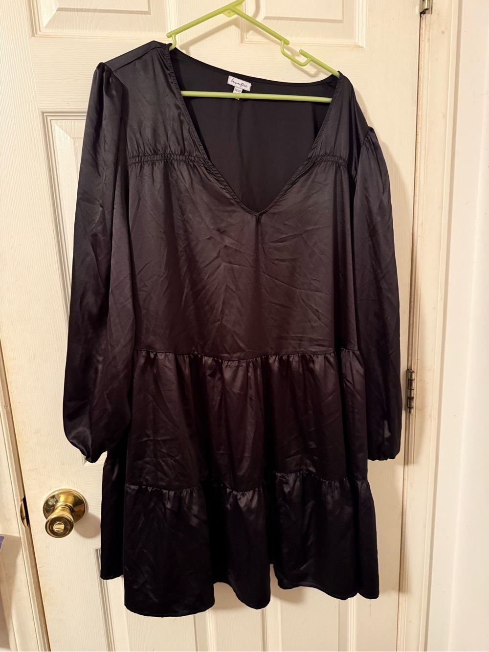 love, Fire Black V-Neck Tiered Long-Sleeve Dress